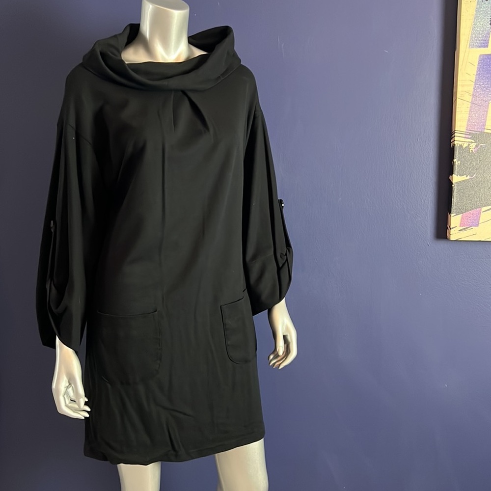 Black chic maternity dress